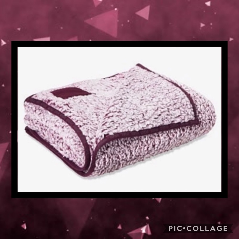 VS PINK Plum sherpa blanket